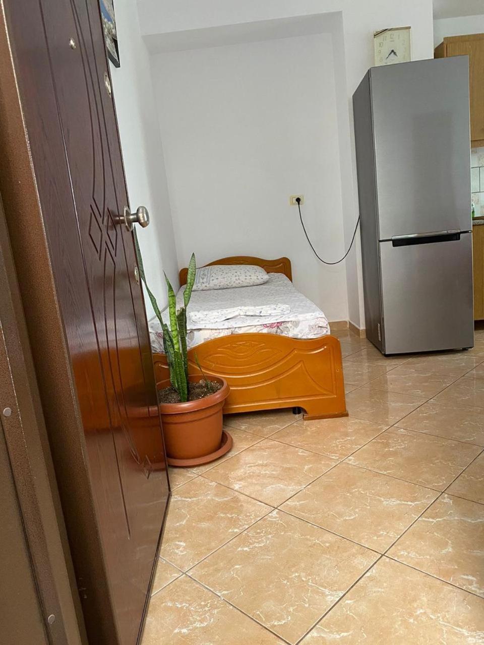 Tulipani Apartments Near Port Saranda Zewnętrze zdjęcie